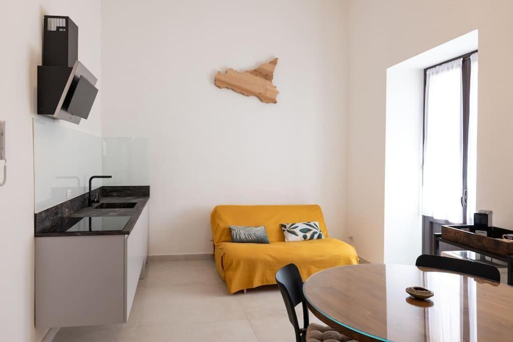 Collegiata Apartment - Catania Downtown エクステリア 写真